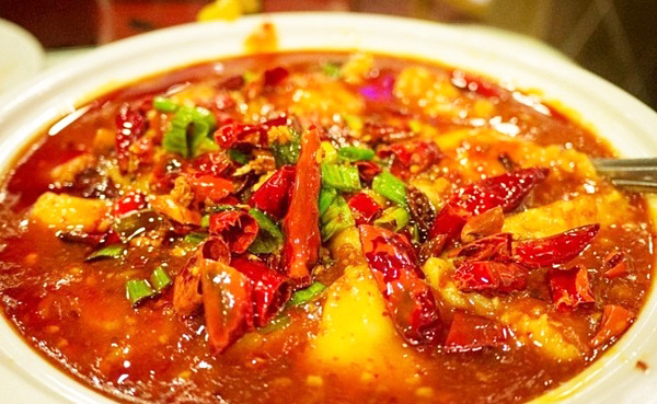Đồ ăn cay nóng