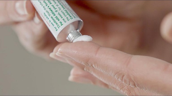 Thuốc bôi chứa axit salicylic