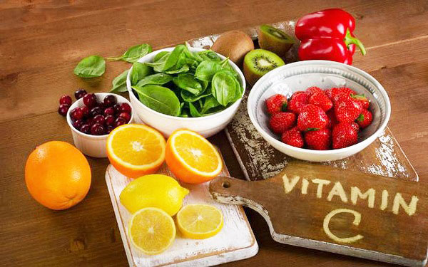 rụng tóc sau sinh cần bổ sung vitamin gì