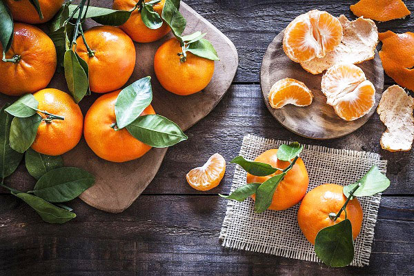 vỏ quýt giúp giảm đau bụng trên rốn