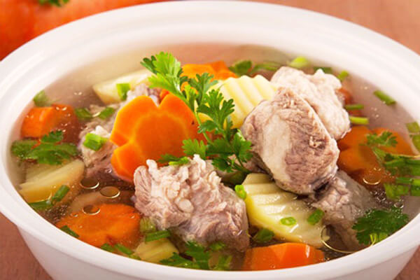 canh sườn non hầm củ quả