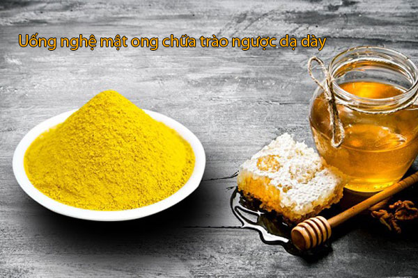 Kết hợp tinh bột nghệ với mật ong