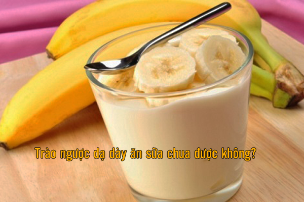 ữa chua kết hợp với trái cây