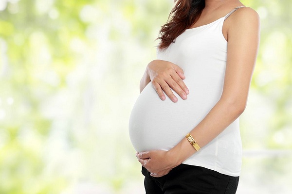 Phụ nữ có thai không nên dùng tỏi ngâm mật ong