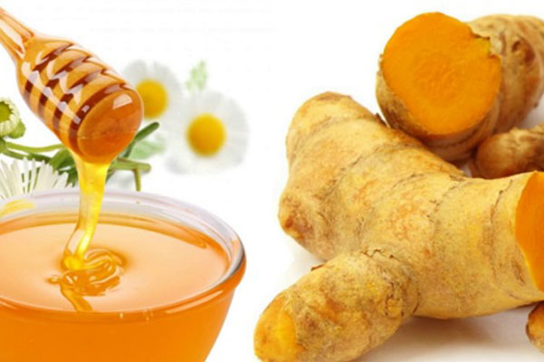 Mật ong kết hợp nghệ