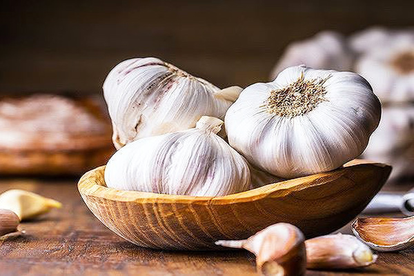 sử dụng tỏi để trị viêm mũi dị ứng